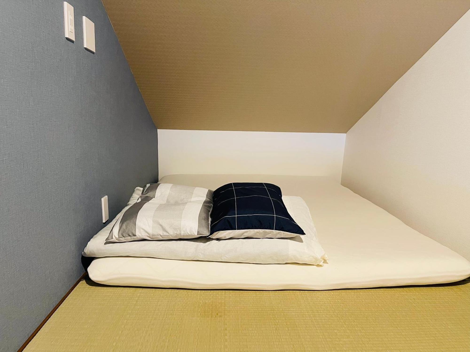 Namba Shinsaibashi 10 Mins Reiko Guest House Осака Экстерьер фото